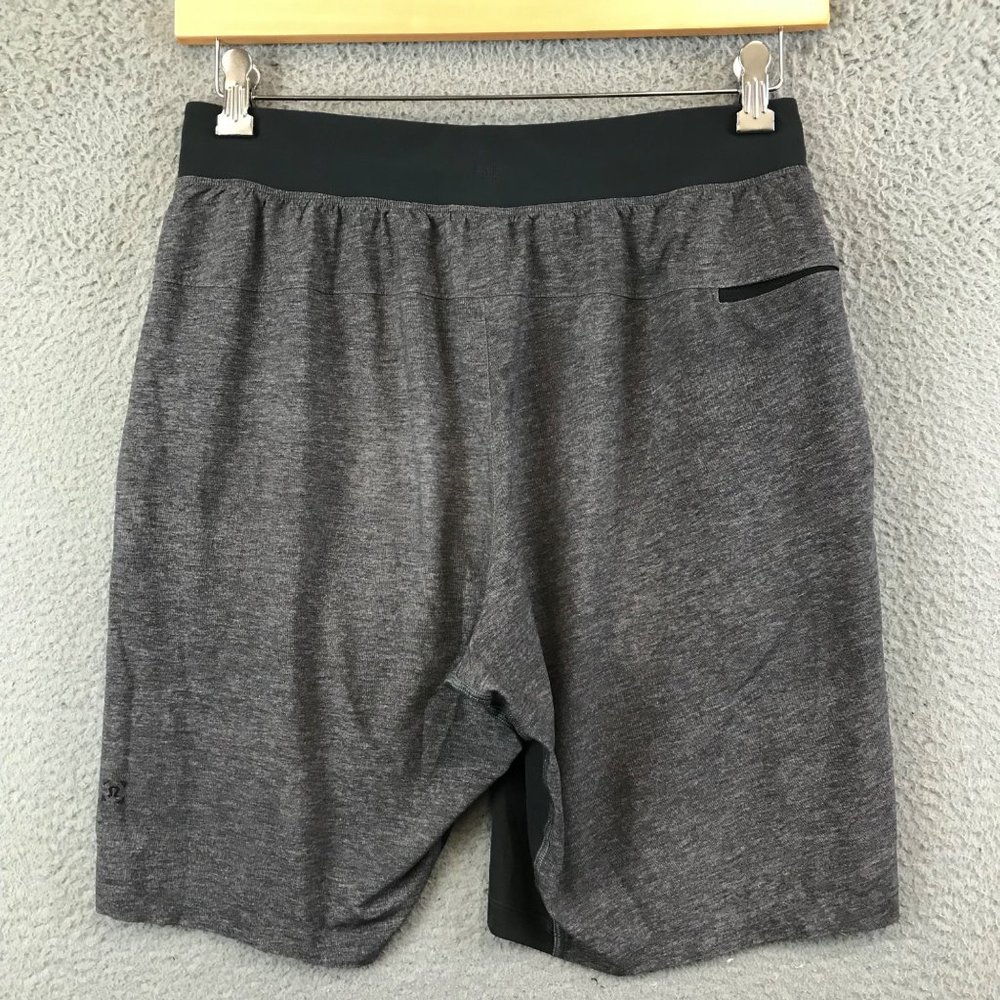 Lululemon‎ Athletica Grey athletic activewear shorts size M - Picture 2 of 7
